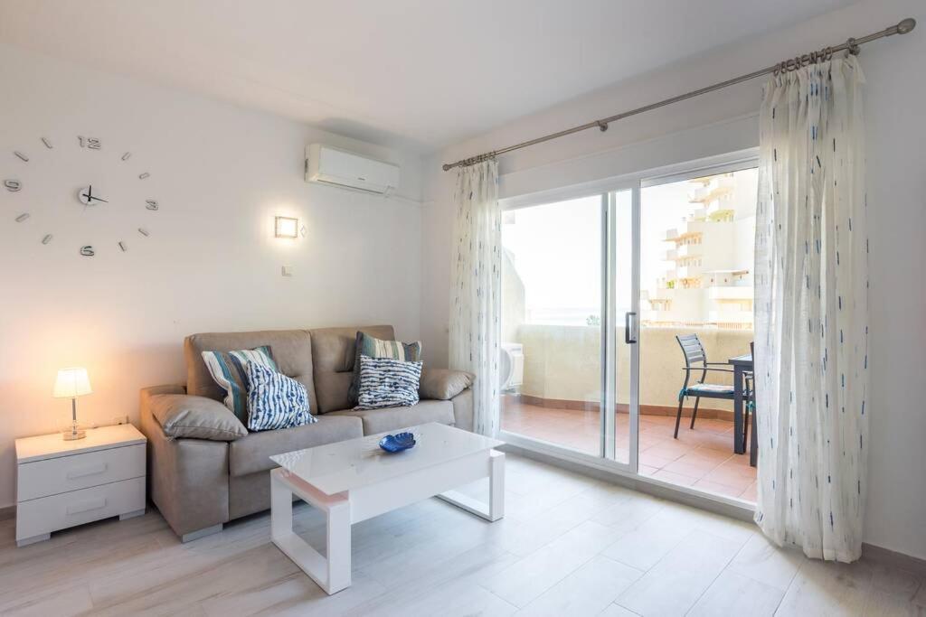 Sol Apartment - C&G Benal Beach Benalmádena Exterior foto