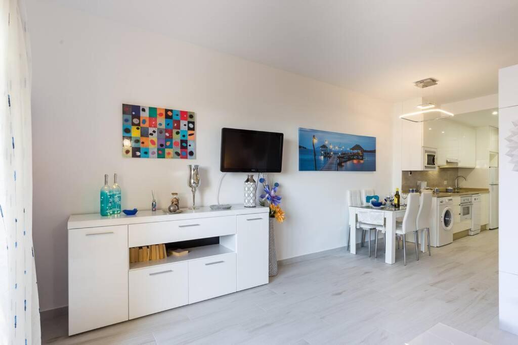 Sol Apartment - C&G Benal Beach Benalmádena Exterior foto