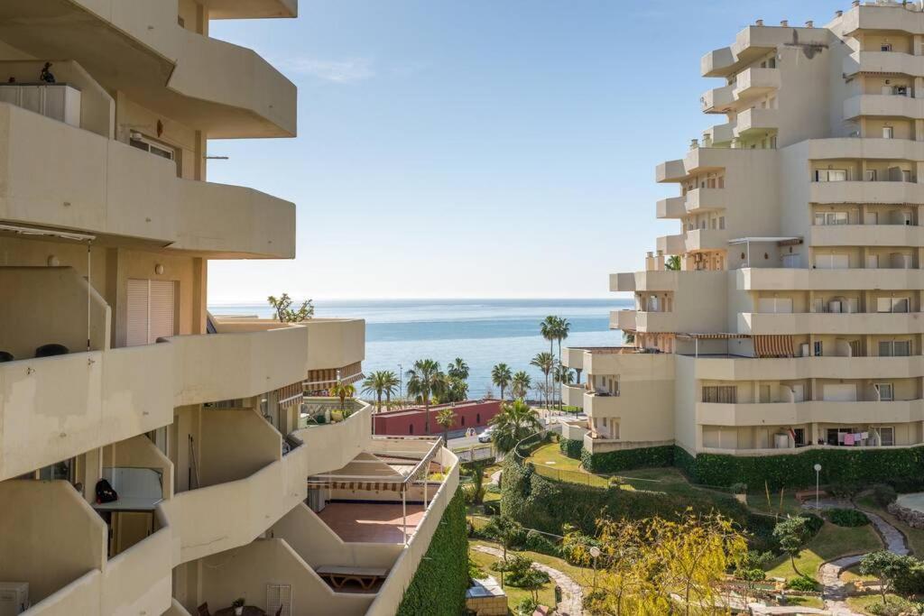Sol Apartment - C&G Benal Beach Benalmádena Exterior foto