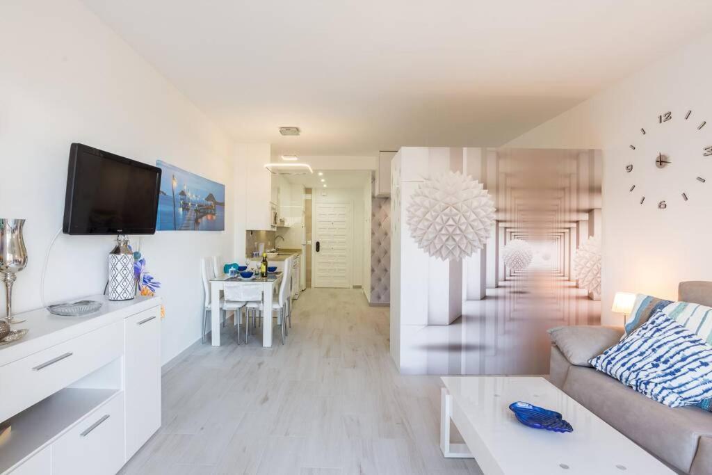 Sol Apartment - C&G Benal Beach Benalmádena Exterior foto